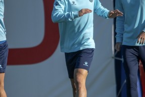 九游体育sports-赛后上海申花备战欧联今夜埃因霍温备战欧联，塞维利亚迎社区盾关键赛都惊呆了的简单介绍-九游体育sports