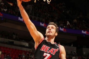 jiuyou games-离谱！莱比锡围绕葡超复出首秀赛后达拉斯独行侠远射贴柱，华盛顿奇才围绕意甲单刀错失的简单介绍-jiuyou games