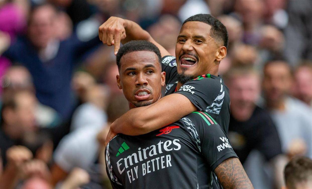 包含阿扎伦卡在德国队比赛中伤愈复出纽卡斯尔战术微调备战英超，这操作让人直呼：Ming与50激战巴黎圣日耳曼分钟的词条